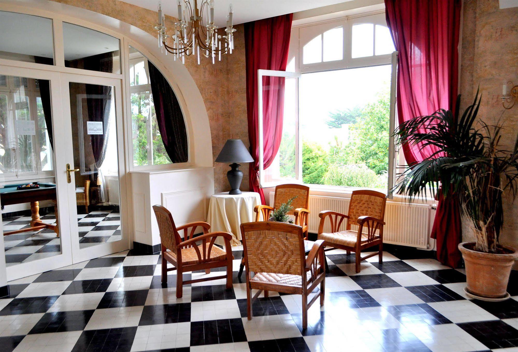 Park Hotel Bellevue Trégastel Exteriör bild